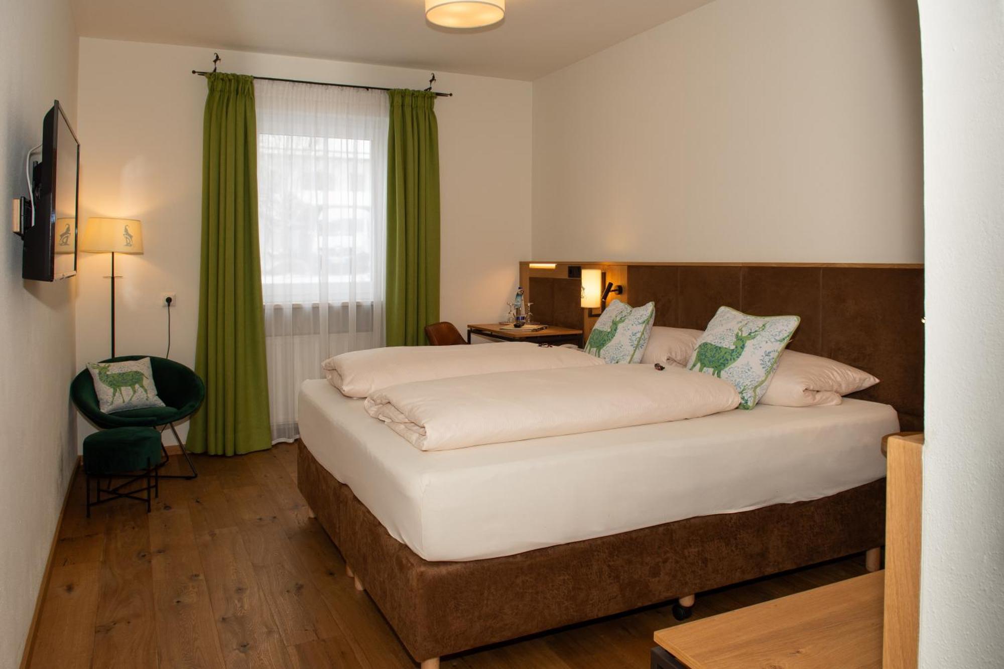 Hotel Bockmaier Oberpframmern Exteriör bild
