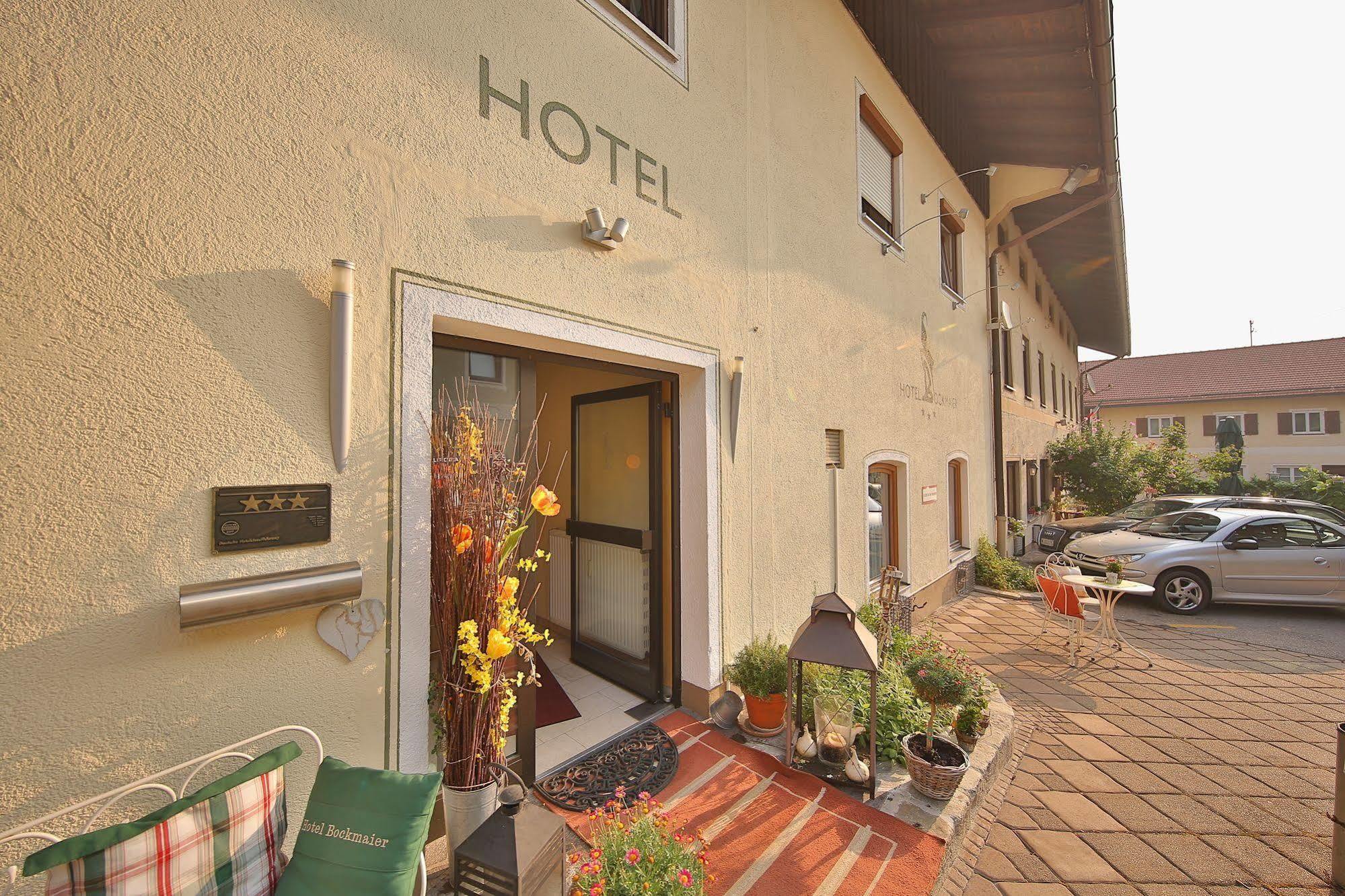Hotel Bockmaier Oberpframmern Exteriör bild