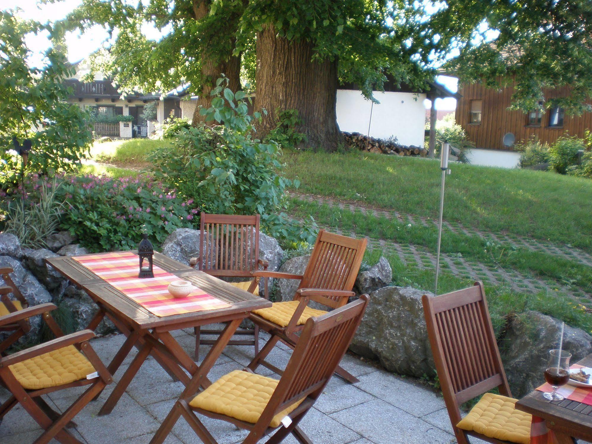 Hotel Bockmaier Oberpframmern Exteriör bild